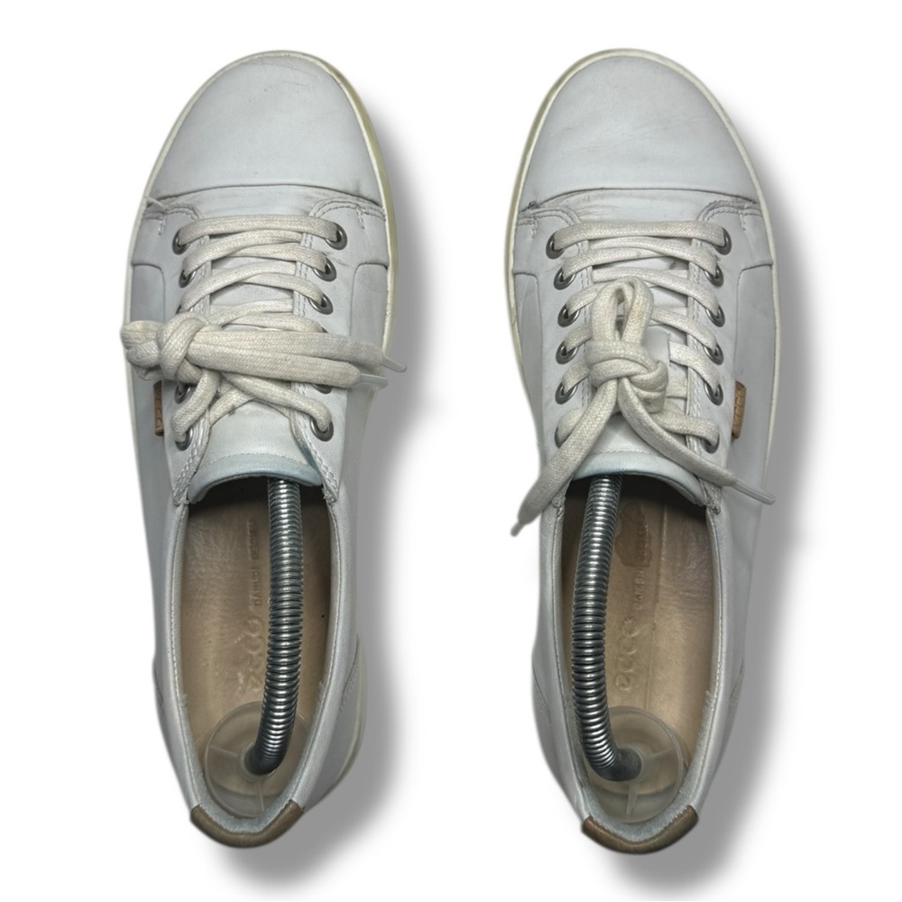 Ecco Soft 8 Womens Size 9 White Athletic Leather Walking Lace Up Shoes Sneakers - Picture 2 of 6
